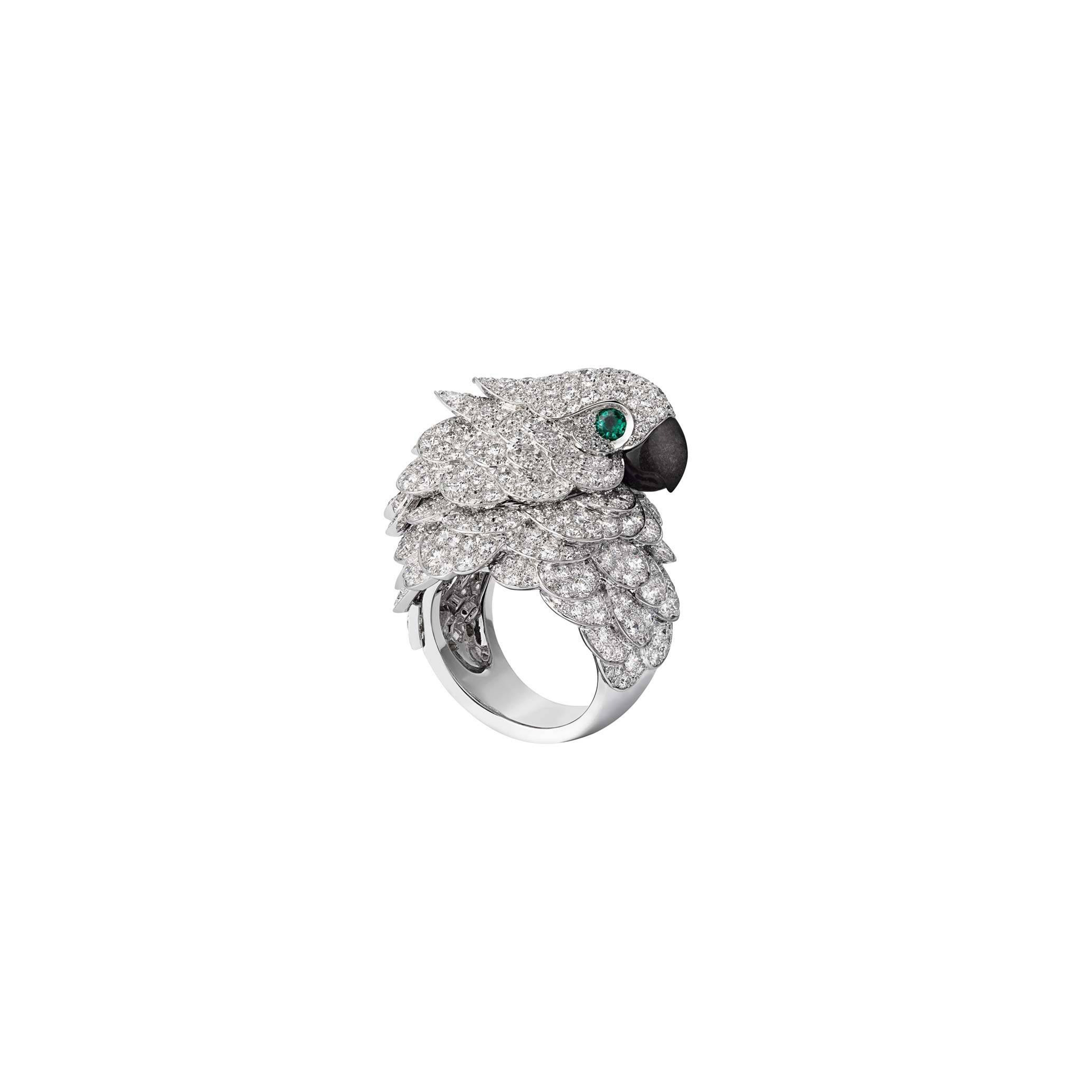 Ca*t1er emerald and onyx parrot ring by Ca*t1er